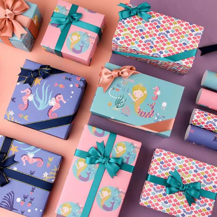 Gift wrapping paper Gift wrapping paper