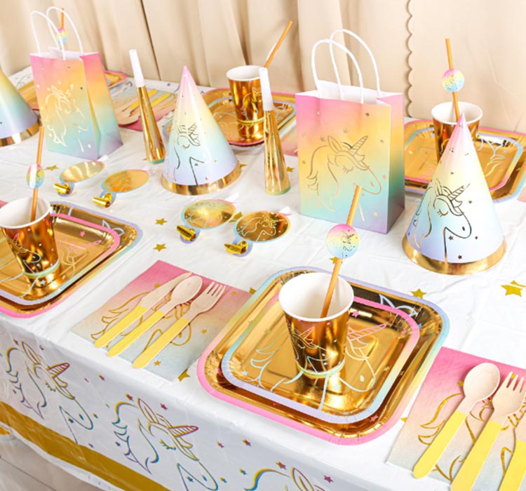 gold foil party paper plate set