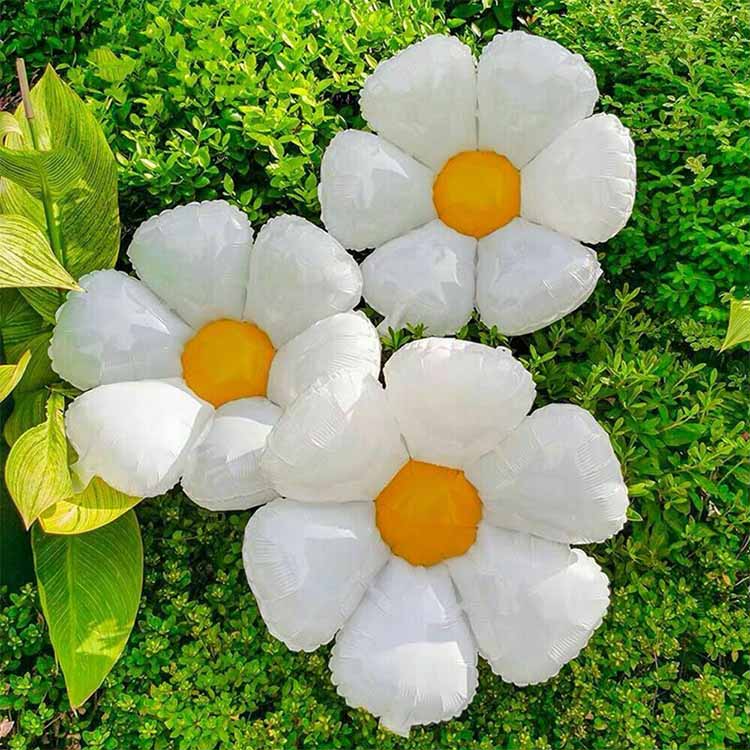 Six Petal Daisy Foil Balloons